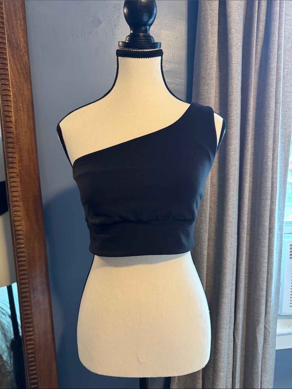 NWOT Lululemon athletica Asymmetrical Black Sports Bra